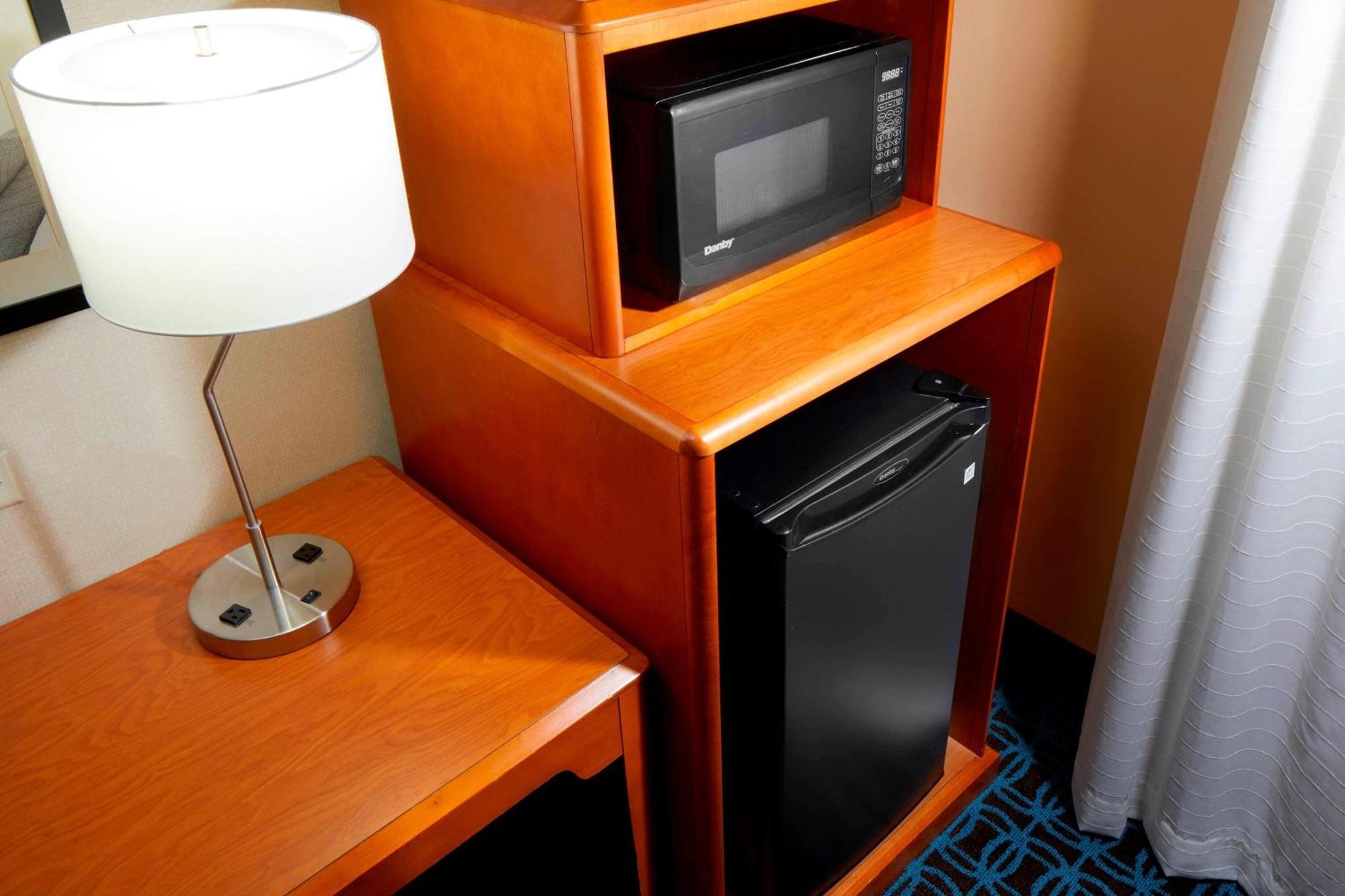 Fairfield Inn & Suites By Marriott Cumberland Ngoại thất bức ảnh