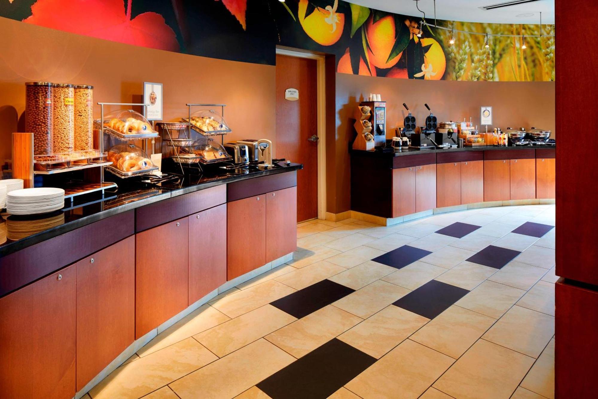 Fairfield Inn & Suites By Marriott Cumberland Ngoại thất bức ảnh