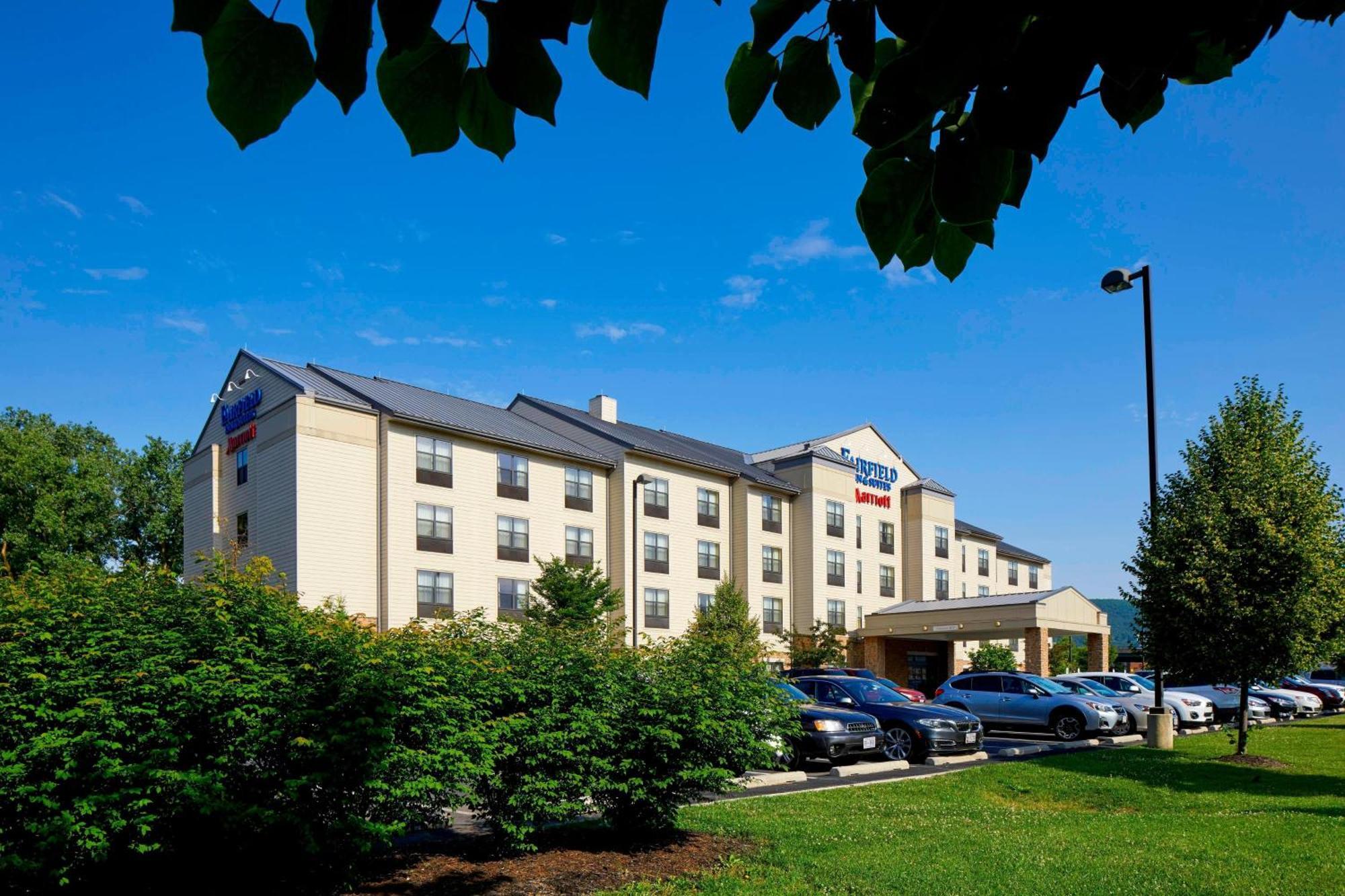 Fairfield Inn & Suites By Marriott Cumberland Ngoại thất bức ảnh